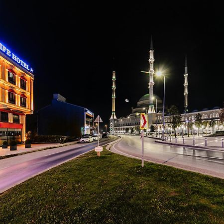 Med Life Hotel Istanbul Airport Arnavutkoy Buitenkant foto
